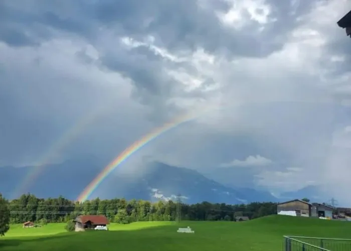 Gemuetliche 2-zimmer Mir Bergblick * Aeschi Bei Spiez